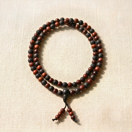 Karungli & Red Sandalwood Jap Mala – 108 Bead Combination Mala | Ishwar Tattva