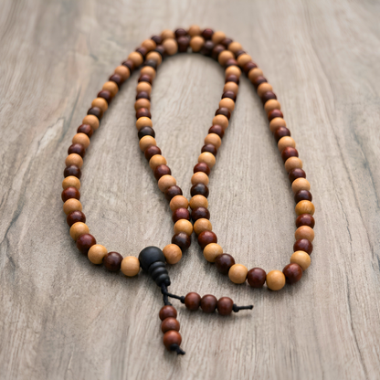 Red & White Sandalwood Jap Mala – 108 Bead Combination Mala | Ishwar Tattva